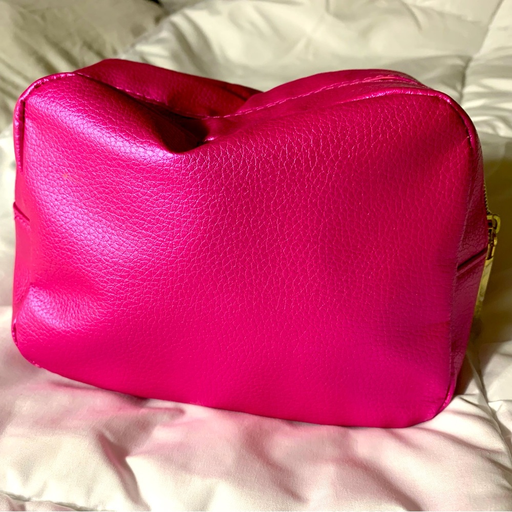New, Lancôme makeup bag. Barbiecore! Beautiful